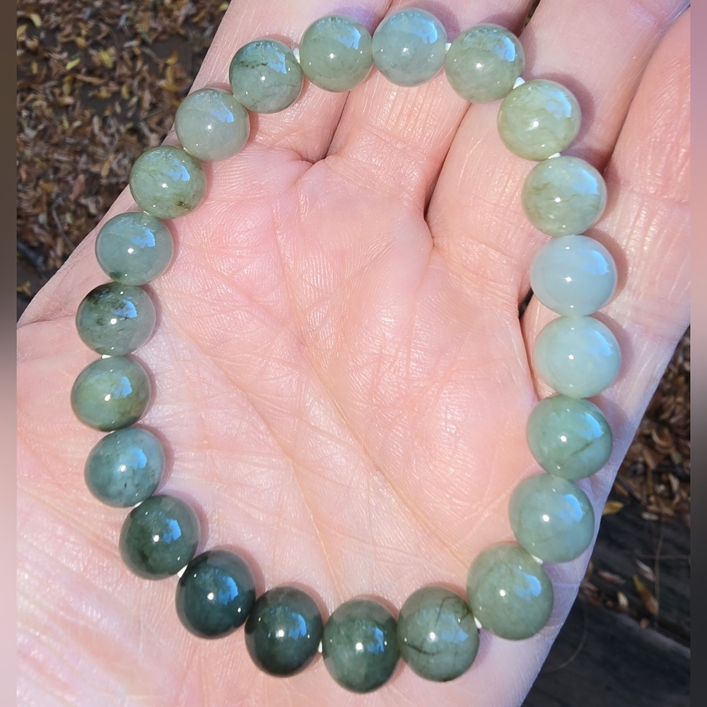 8mm Gradient Myanmar Jade Bracelet. - Picture 6 of 13